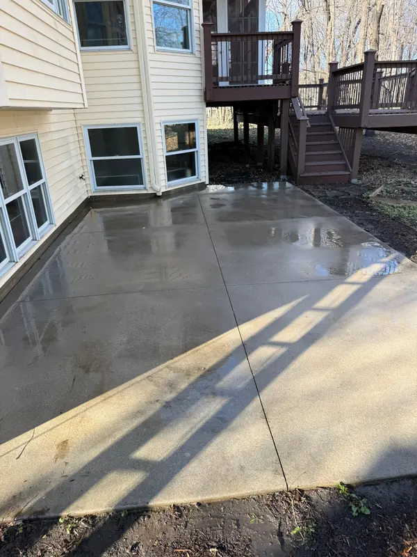 Concrete patio, after cleaning