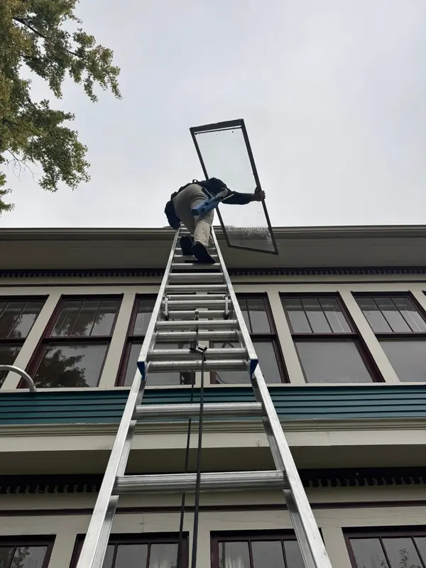 Removing a screen from an upper-floor window